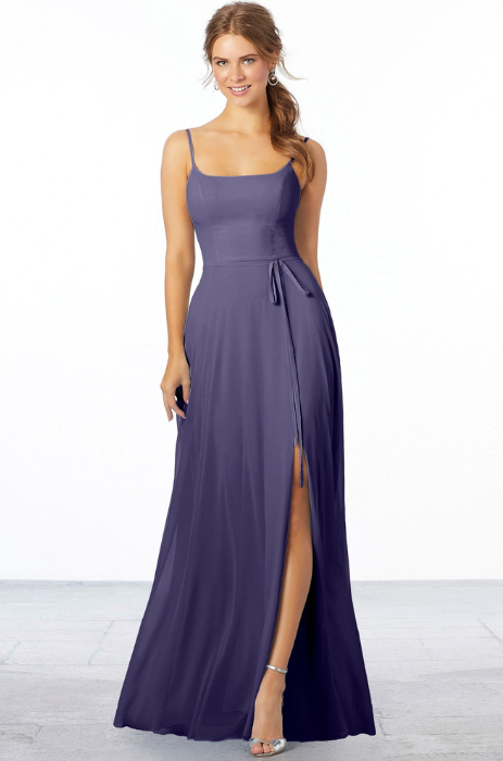 Chiffon dress with waist tie and split